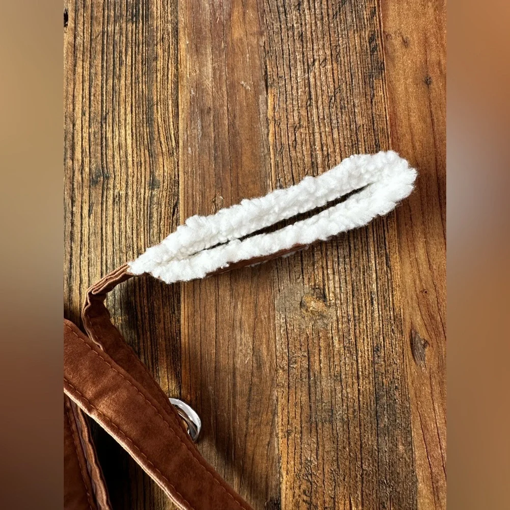 Premium Tan Dog leashes with Soft White Lining